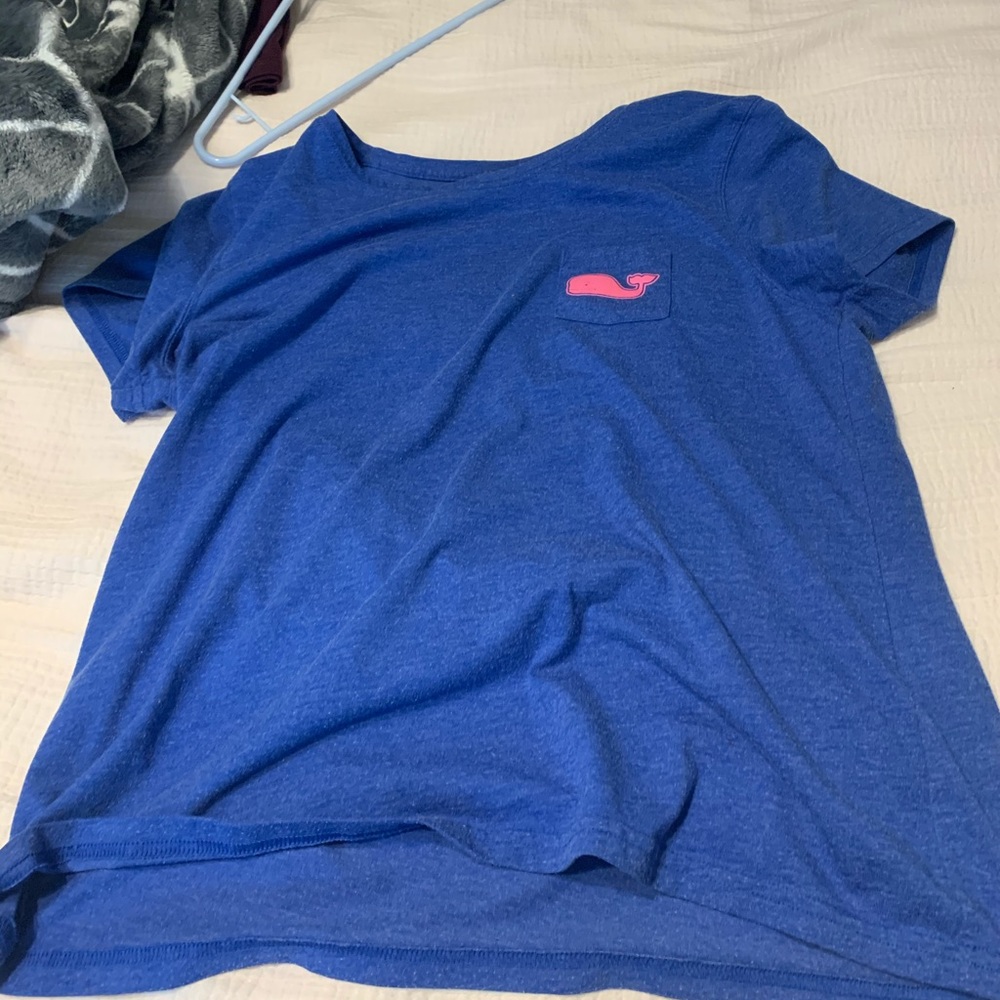 Vineyard vines T-shirt